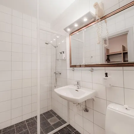 Hotel Nordfjord 4*
