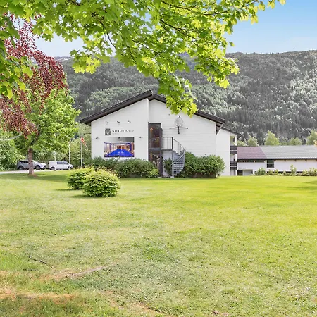 Nordfjord 4*