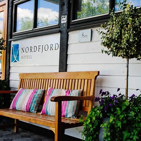 Nordfjord Hotel 4*